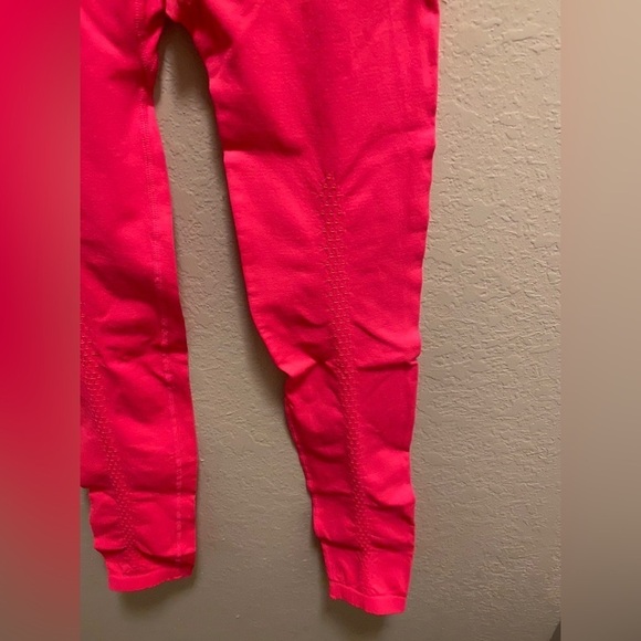 Free People FP Movement Good Karma Leggings In Neon Coral. NEW - Picture 11 of 12